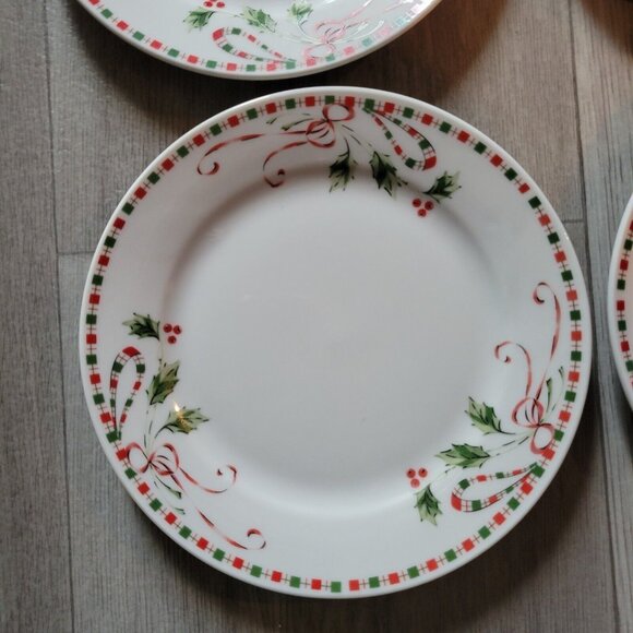 Gibson Festive Traditions Christmas Dessert Salad Plates 7 Set of 4 Holiday - Picture 2 of 4